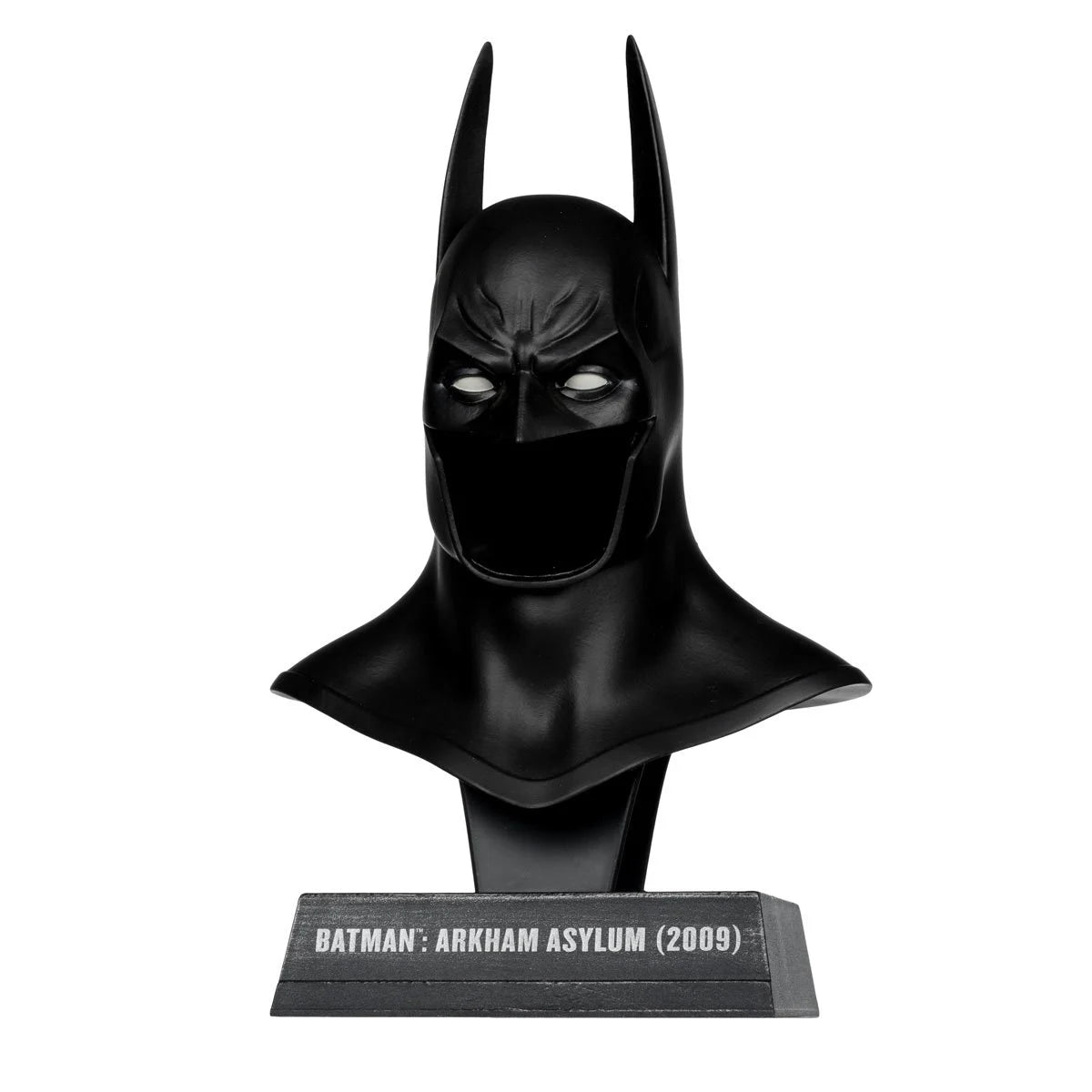 DC Direct Prop Replica Wave 3 Batman Arkham Asylum 1:3 Scale Cowl