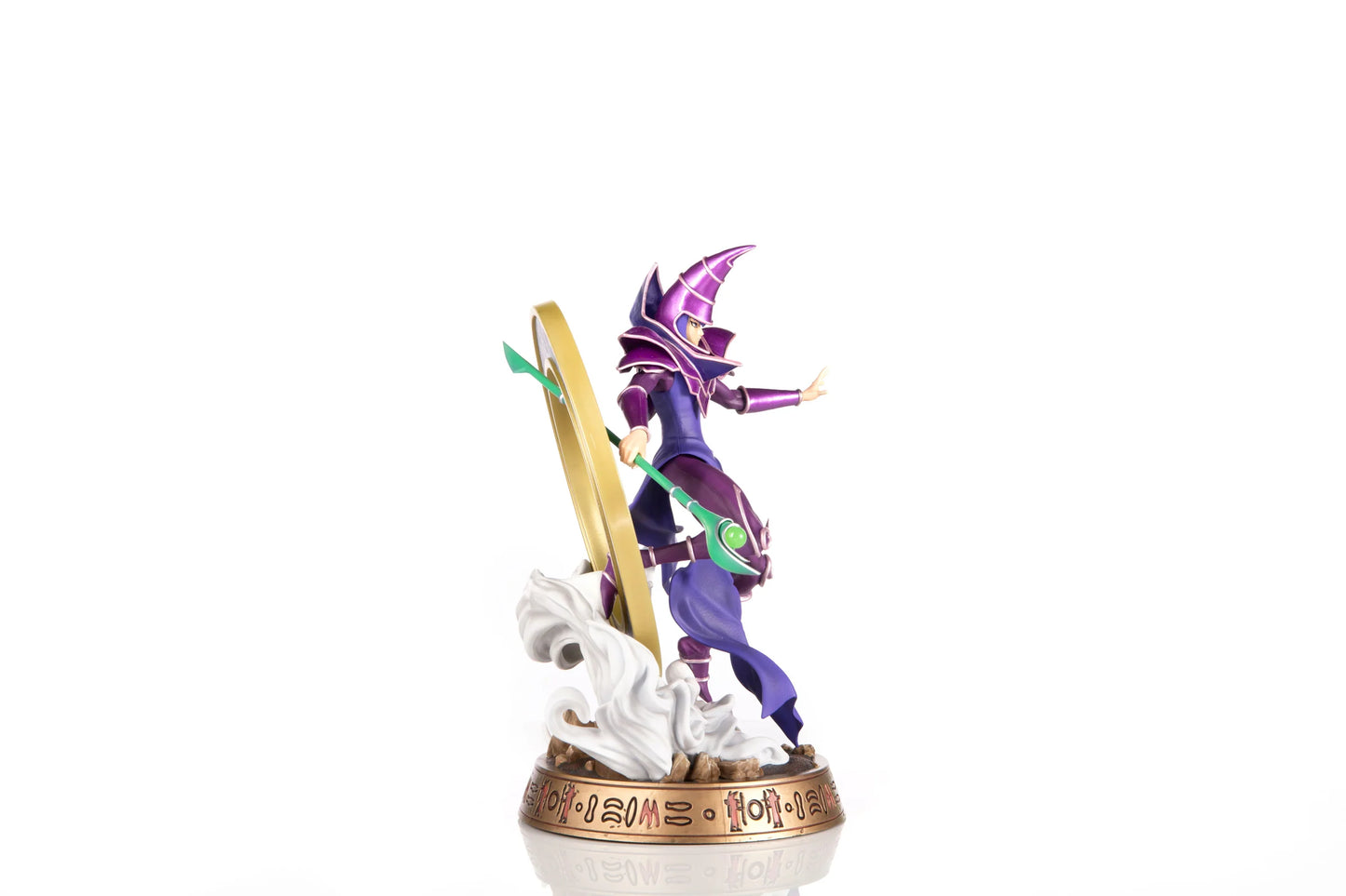 (PREVENTA) Yu-Gi-Oh! Dark Magician Purple 12-Inch Statue
