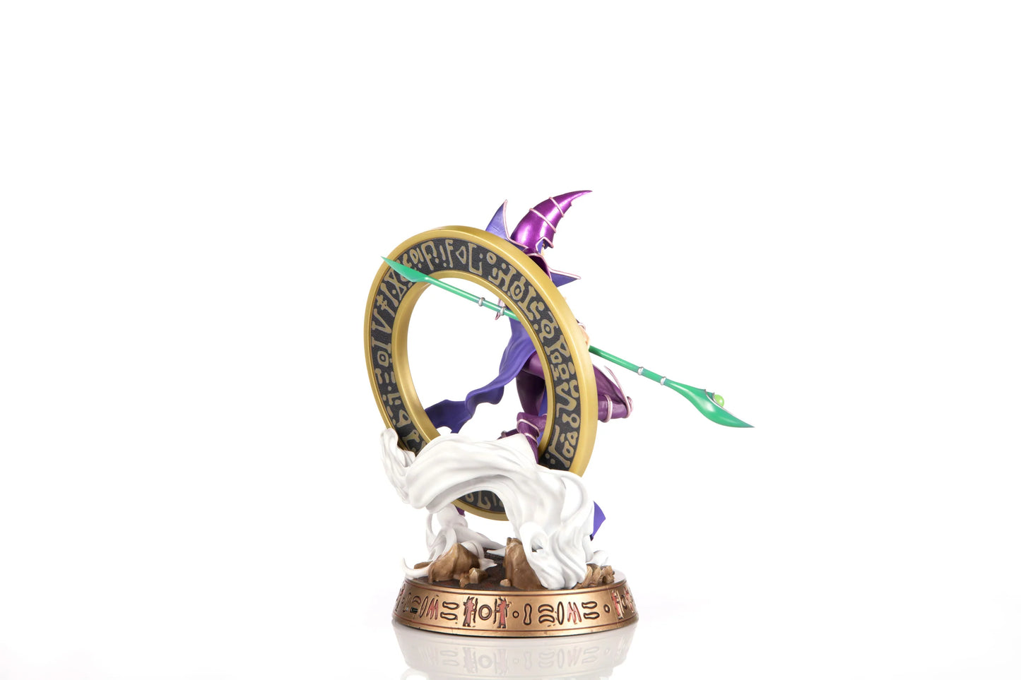 (PREVENTA) Yu-Gi-Oh! Dark Magician Purple 12-Inch Statue