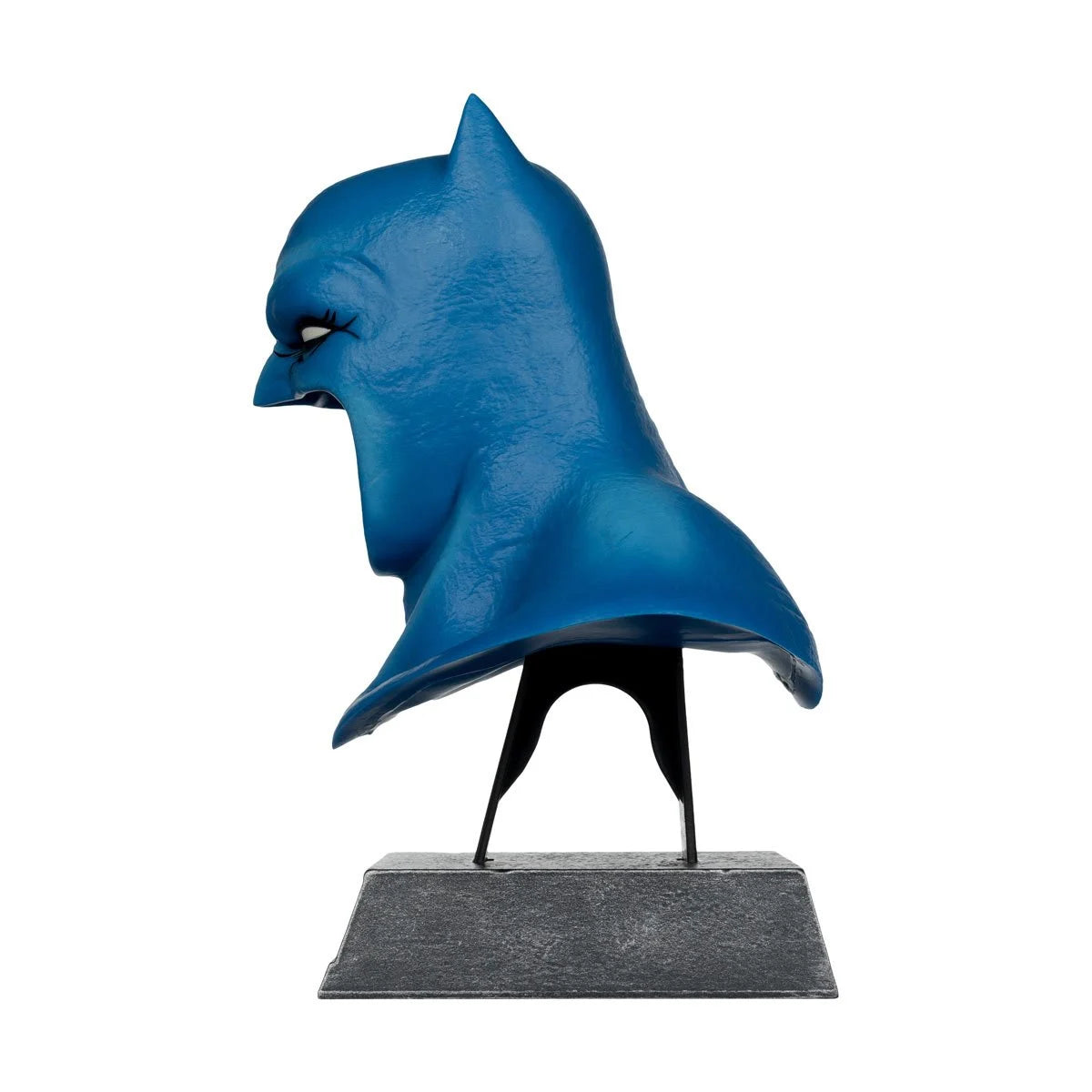 DC Prop Replica Wave 3 Batman Dark Knight Returns 1:3 Scale Cowl