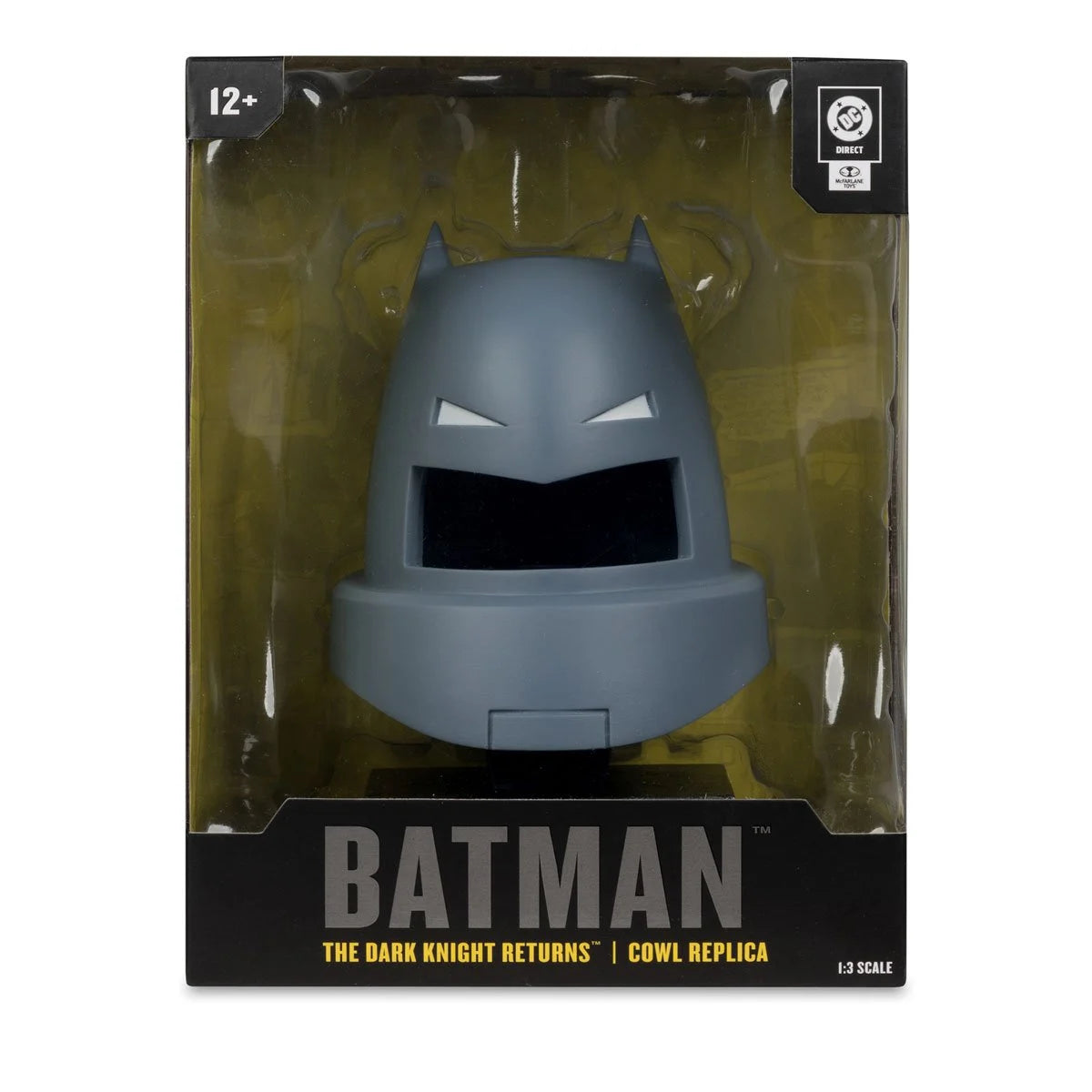 (PREVENTA) DC Direct Prop Replica Armored Batman Cowl (The Dark Knight Returns) 1:3 Scale