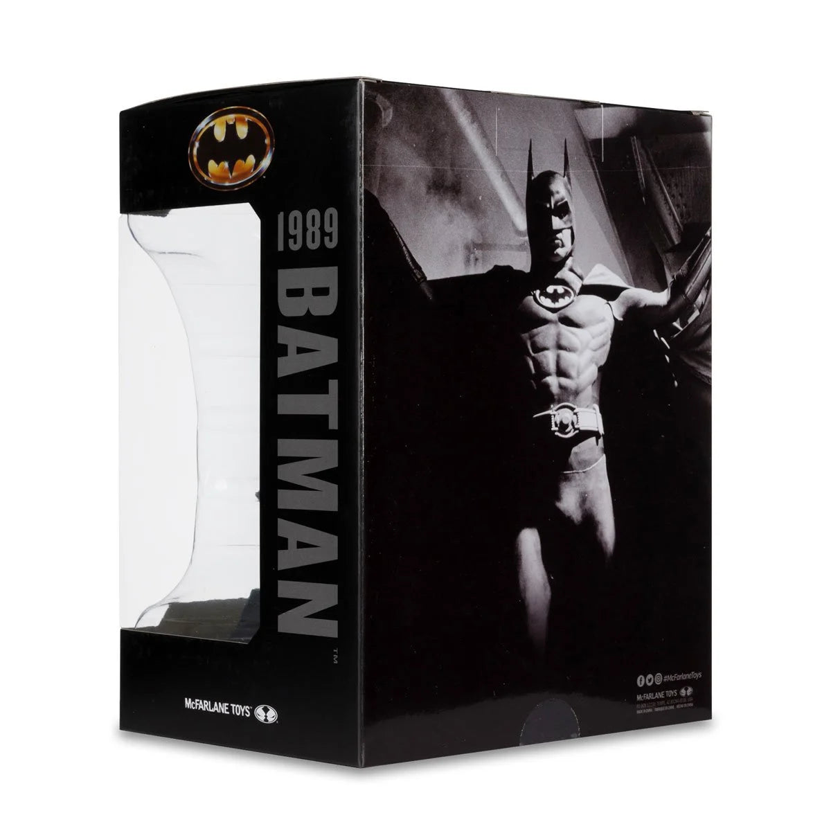 DC Prop Replica Wave 1 Batman 1989 1:3 Scale Cowl