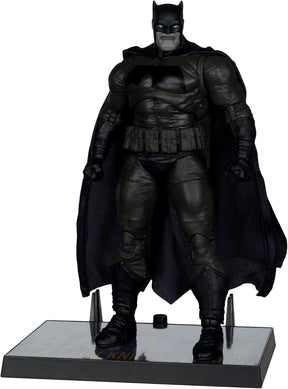 (PREVENTA) McFarlane Toys - DC Multiverse Batman (The Dark Knight Returns) 7in Action Figure, McFarlane Cover Recreations, Gold Label, Amazon Exclusive