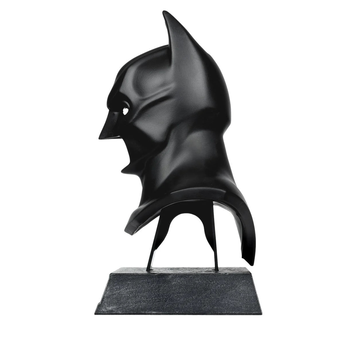 (PREVENTA) DC Direct Prop Replica Wave 2 Batman Begins 1:3 Scale Cowl