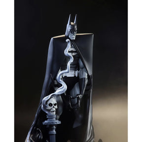 (PREVENTA) Batman Black and White by Bill Sienkiewicz 1:10 Scale Resin Statue